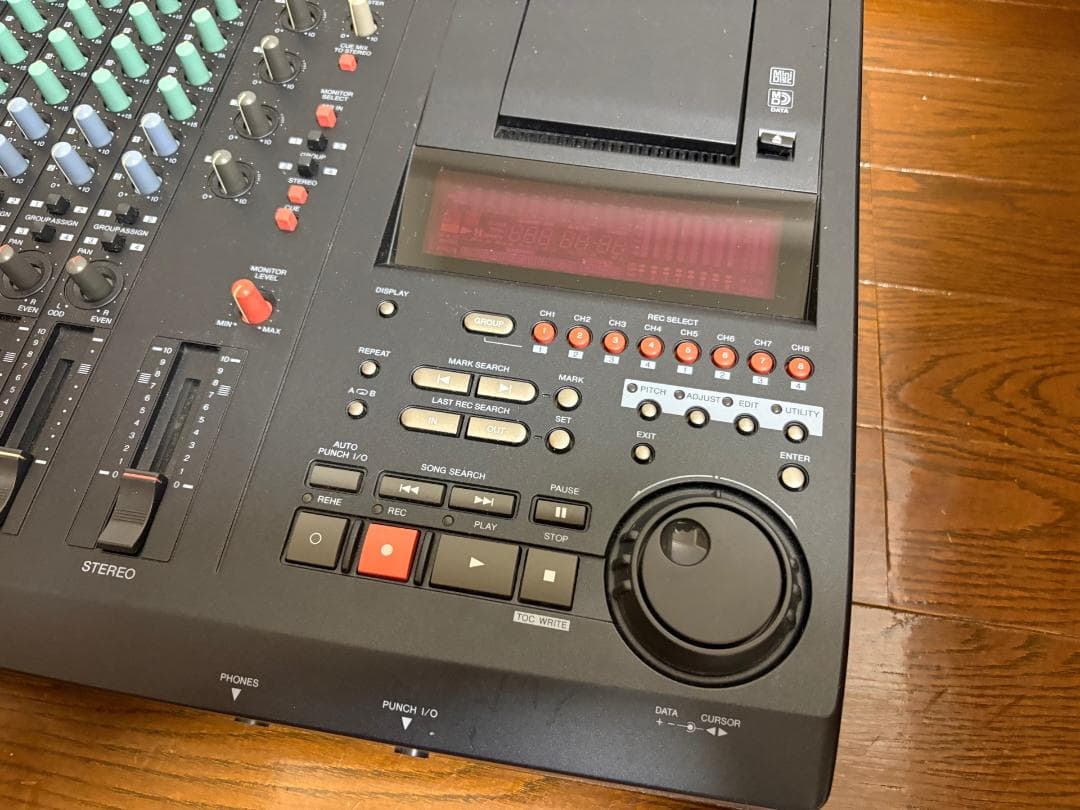 YAMAHA MD8 ８TR マルチトラックMDレコーダー 録音・再生できます。