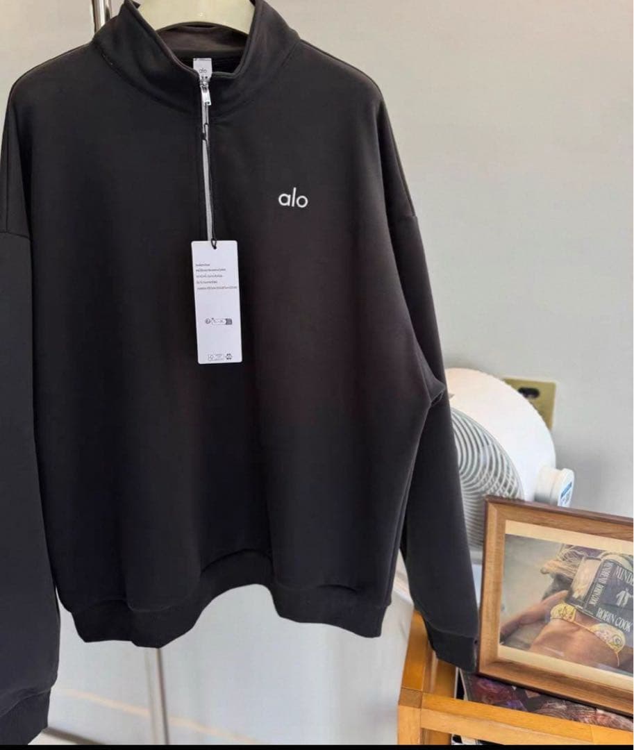 M*Y様 Alo Yoga ハーフジップ Mサイズ トレーナータグ付き ブラック