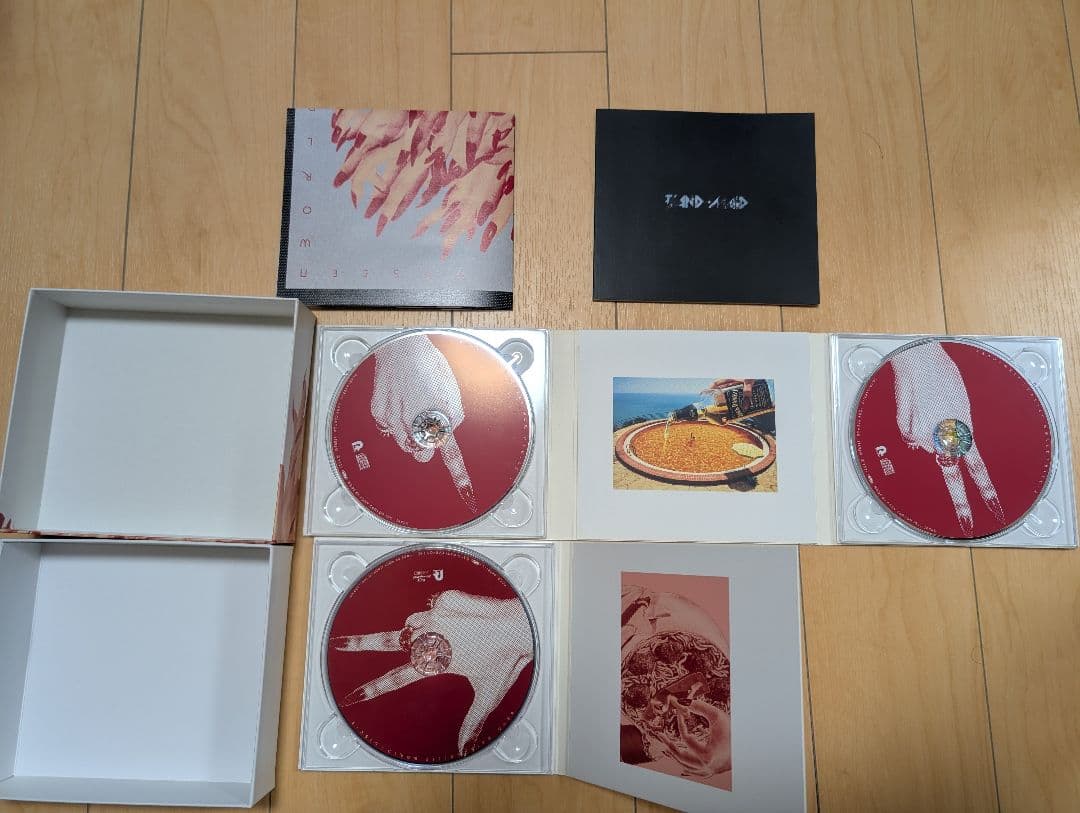 BAND-MAID 　CD+DVD+Blu-ray　セット+オマケ