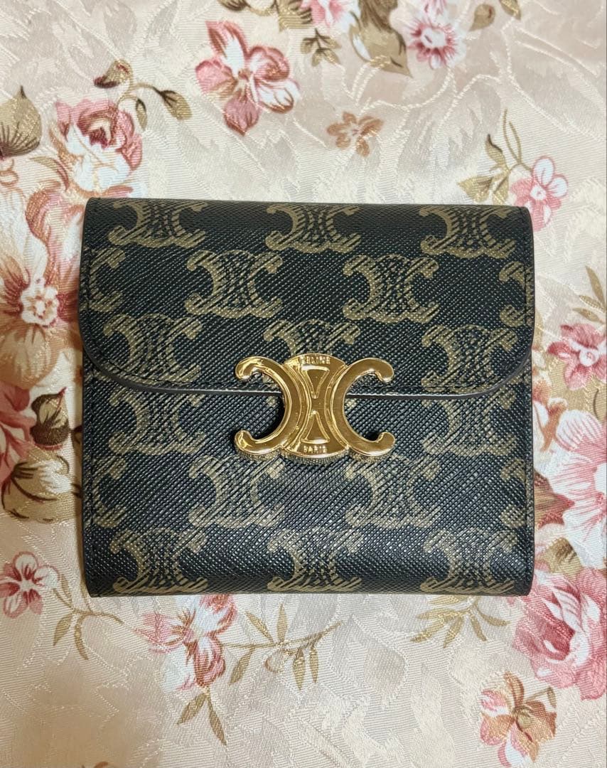 CELINE トリオンフ 三つ折り スモールウォレット 財布