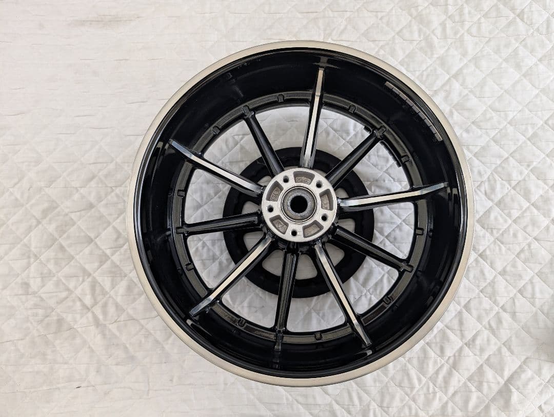 ハーレー　ブレイクアウト　FXSB　2016年式　純正アルミホイール前後セット