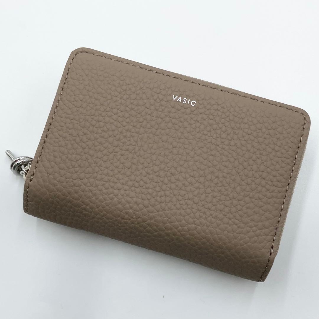 未使用級　vasic ROUND MINI 折り財布　ノット　レザー　ストーン