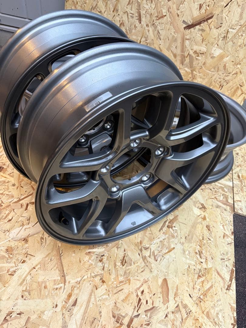 【新品】ジムニー JB64 新車外し 純正タイヤホイール 16インチ