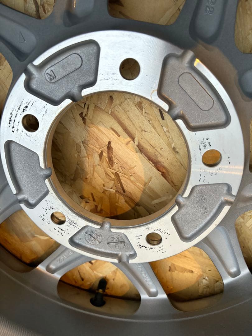 【新品】ジムニー JB64 新車外し 純正タイヤホイール 16インチ