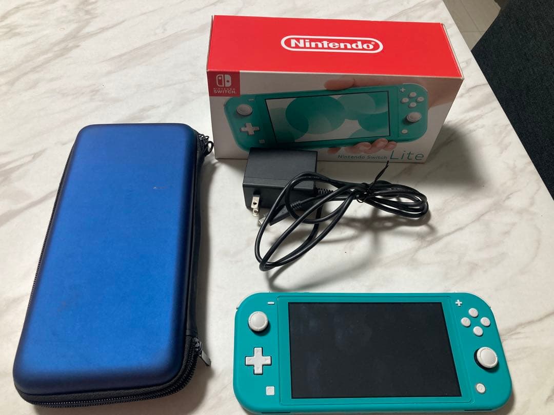 美品⭐Nintendo Switch Lite ターコイズ 充電器・ソフトケース