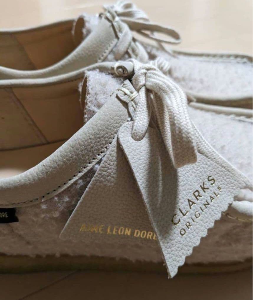 ラストワン！新品未使用クラークスワラビー25.5センチUK7.5エメレオンドレ