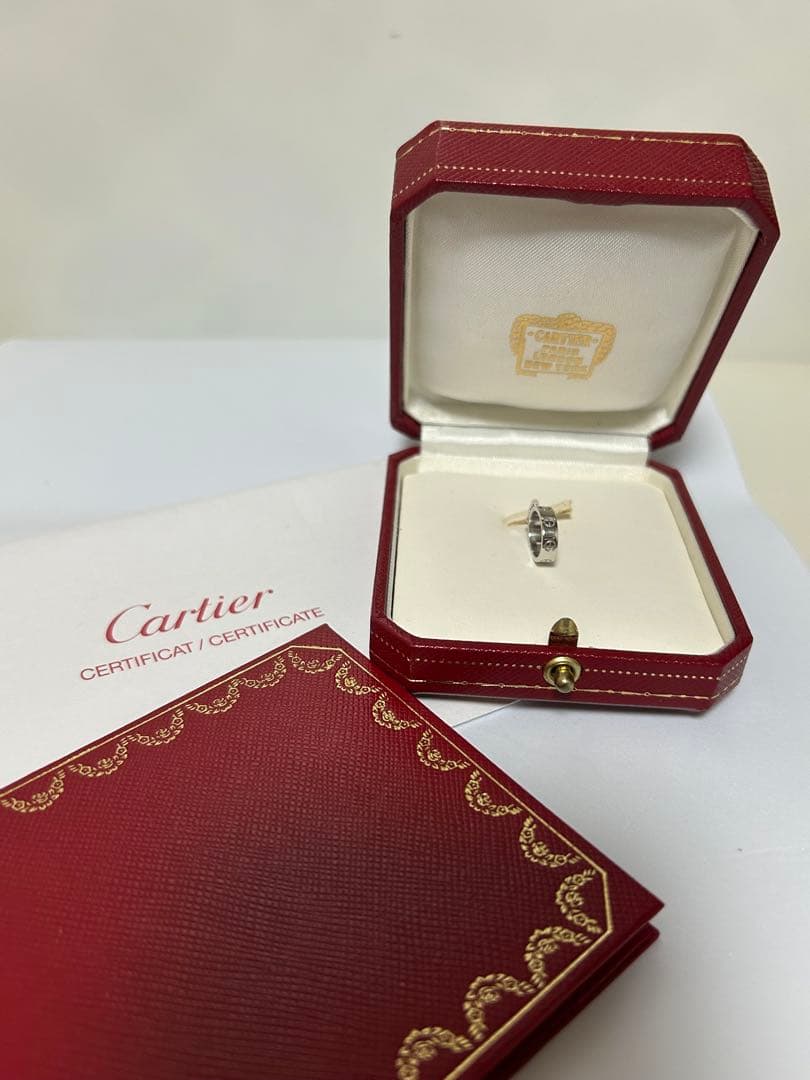 Cartier（カルティエ）ラブチャーム