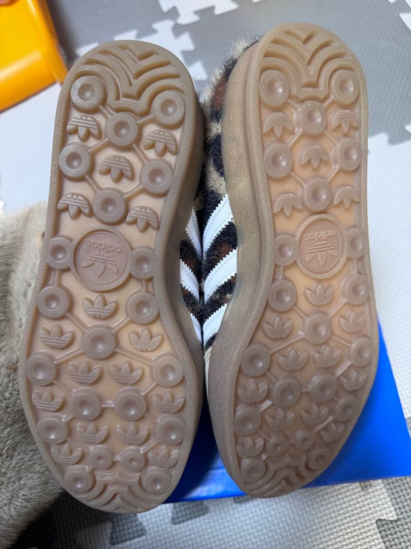 アトモス ピンク ガゼル　インドア