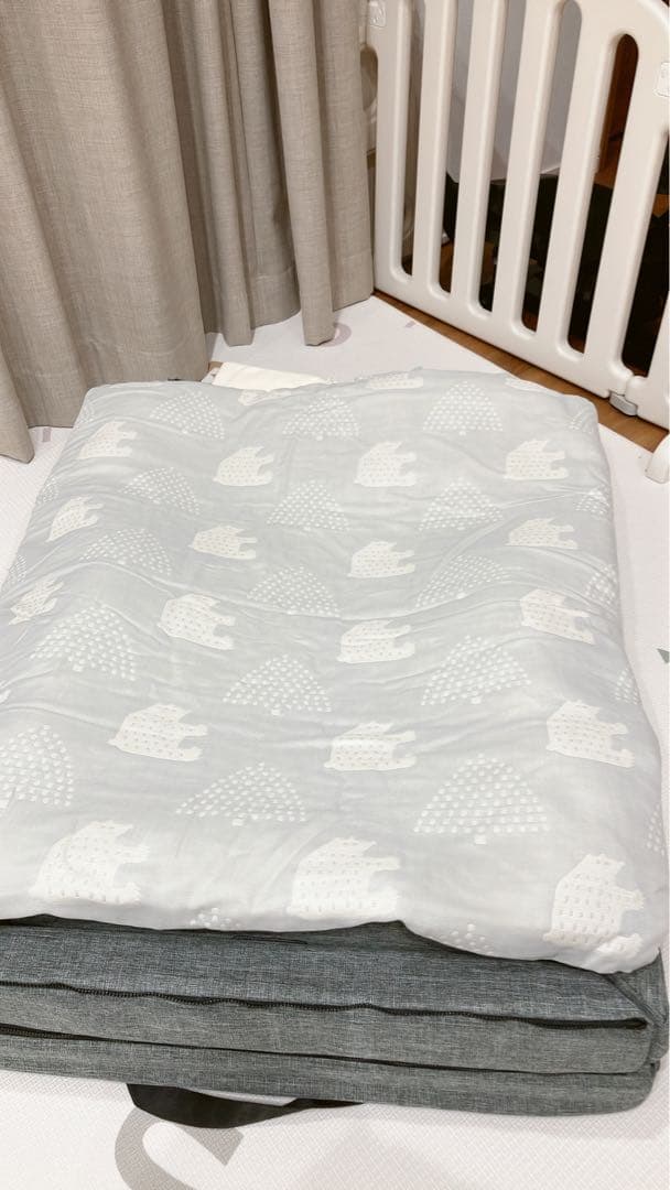 折りたたみ式ベビー布団セット グレー（枕、掛け布団は未使用）