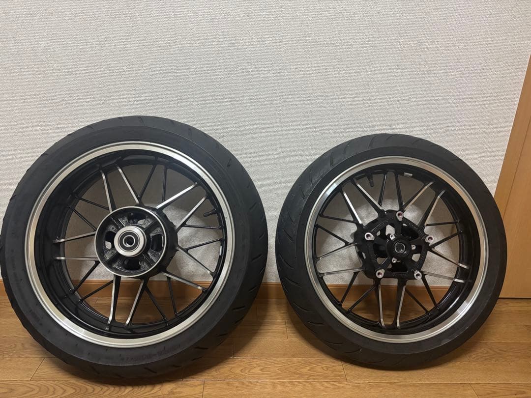 z900rsホイール.タイヤセット