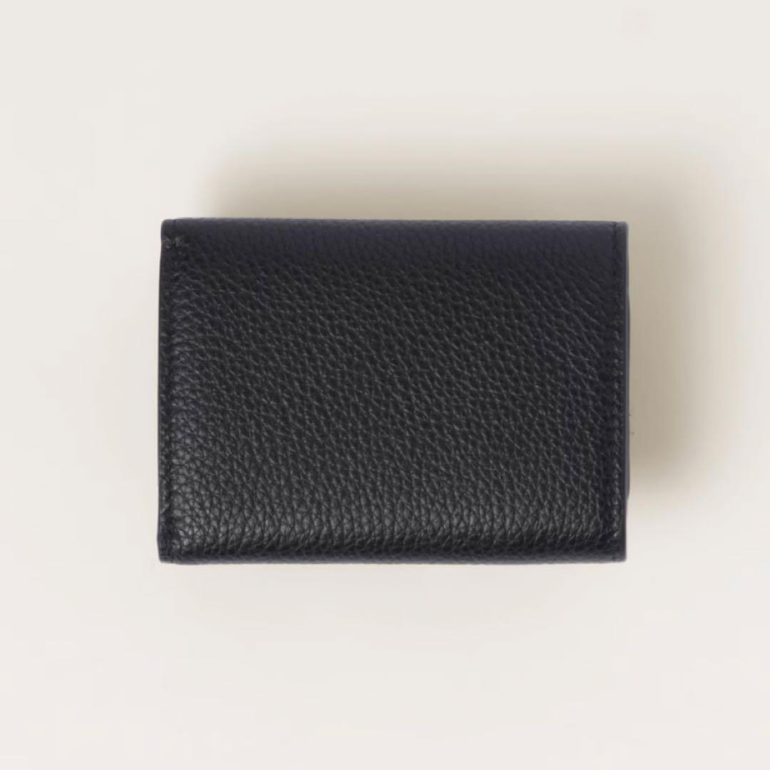 miu miu 三つ折り財布 黒 レザー
