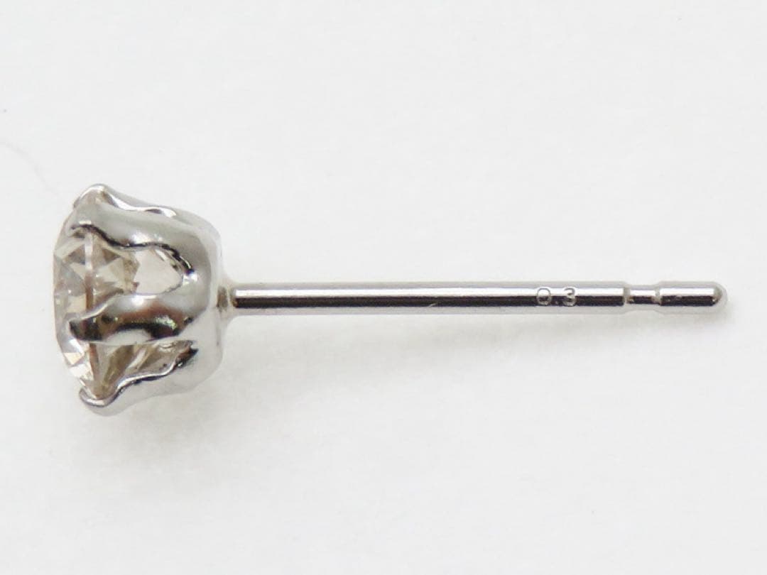 M*K様 【本物保証】Pt900 天然ダイヤモンド 0.313ct 片耳ピアス
