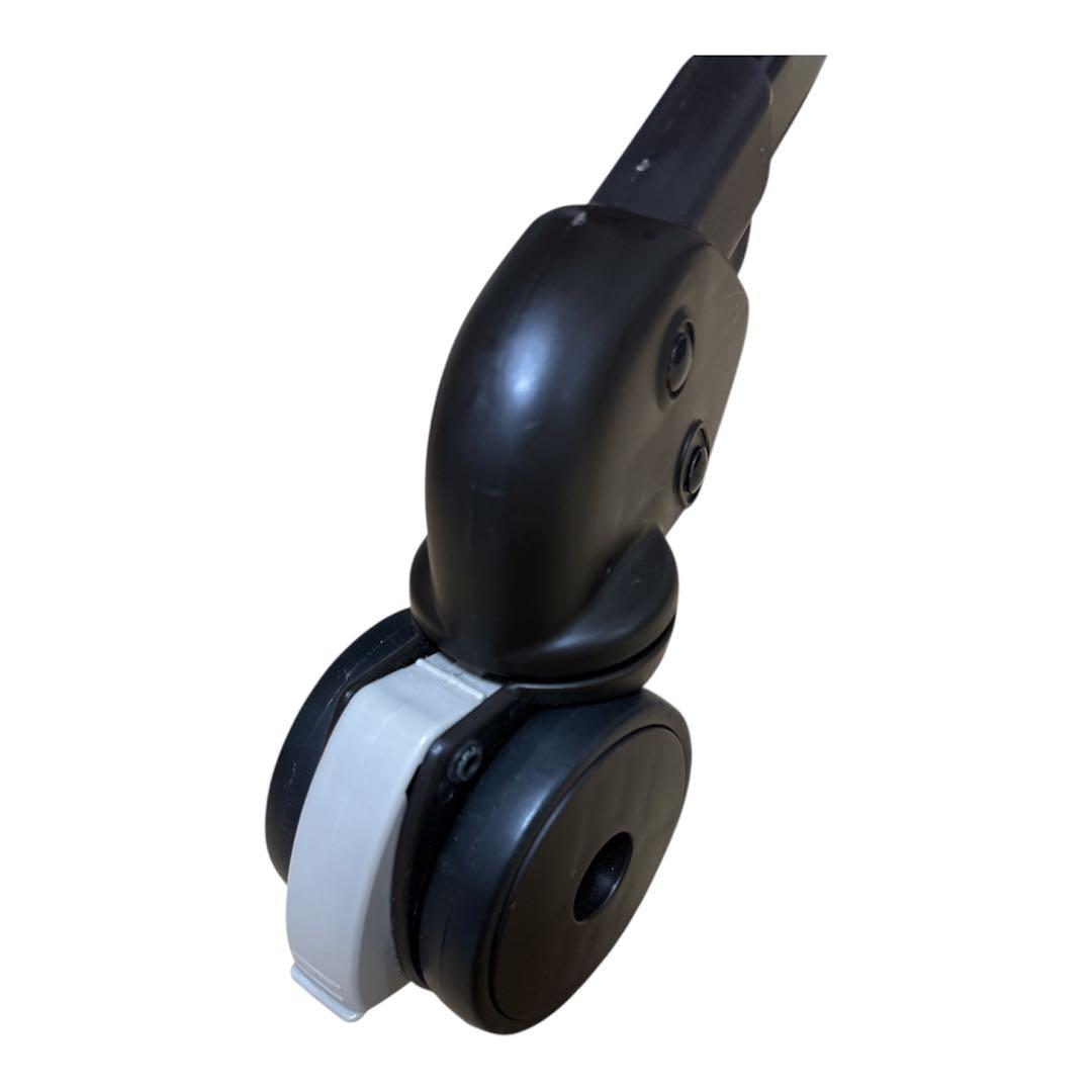 【美品】combi ネムリラオートスイングプレミアム電動