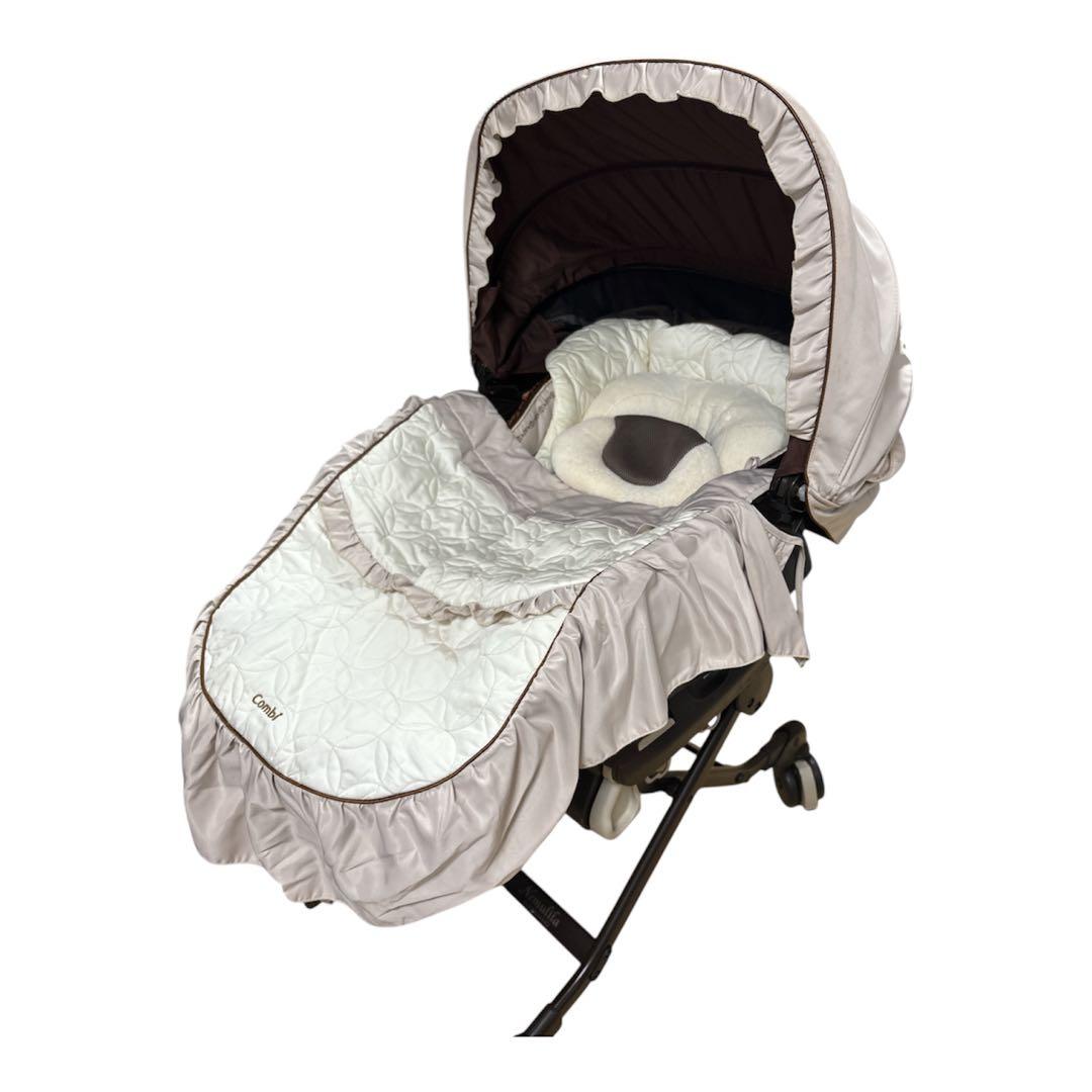 【美品】combi ネムリラオートスイングプレミアム電動