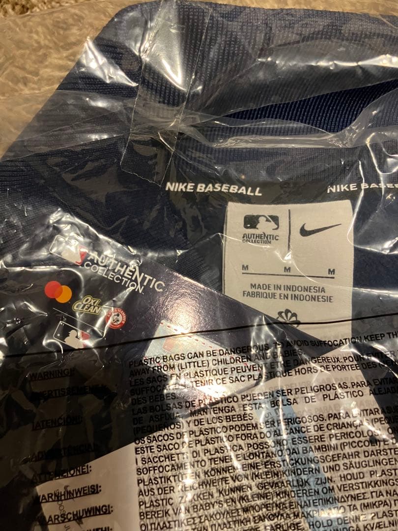 浪*夏様 【新品 未開封】Nike アトランタ ブレーブス ジャケット ネイビー