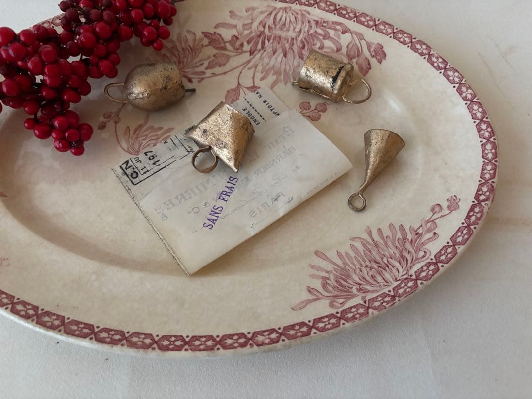 クレイユモントローTURENNE（チュレンヌ）赤オーバル皿　クレイユモントロー赤