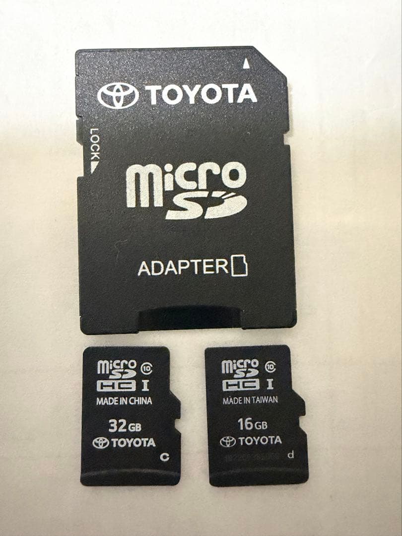 ③⑧ TOYOTA microSDカード 16GB 32GB セット