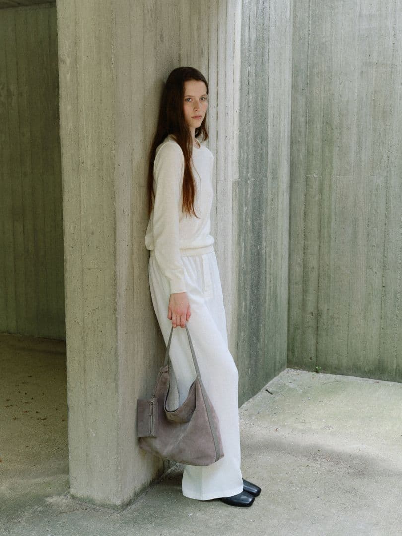 【新品タグ付】ROH SEOUL PULPY HOBO BAG SUEDE