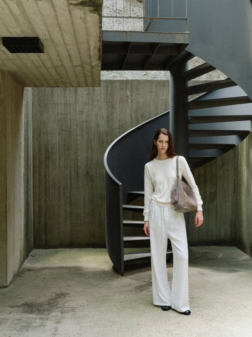 【新品タグ付】ROH SEOUL PULPY HOBO BAG SUEDE