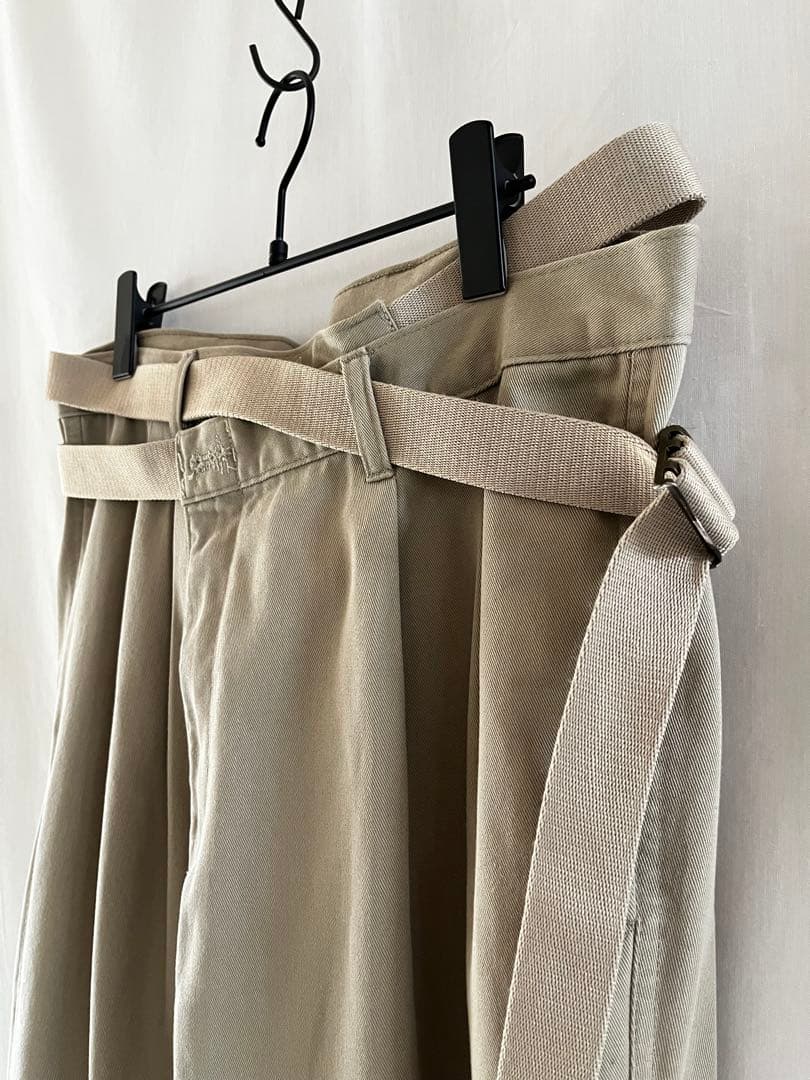 MAISON EUREKA メゾンエウレカ チノ リメイクラップパンツ