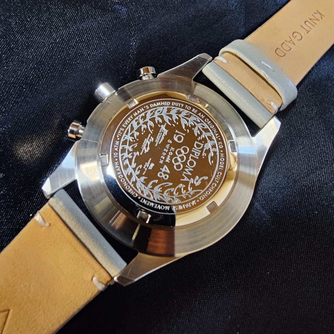 KNUT GADD/クヌートガッド　クロノグラフ 　クォーツ　メンズグレーレザー