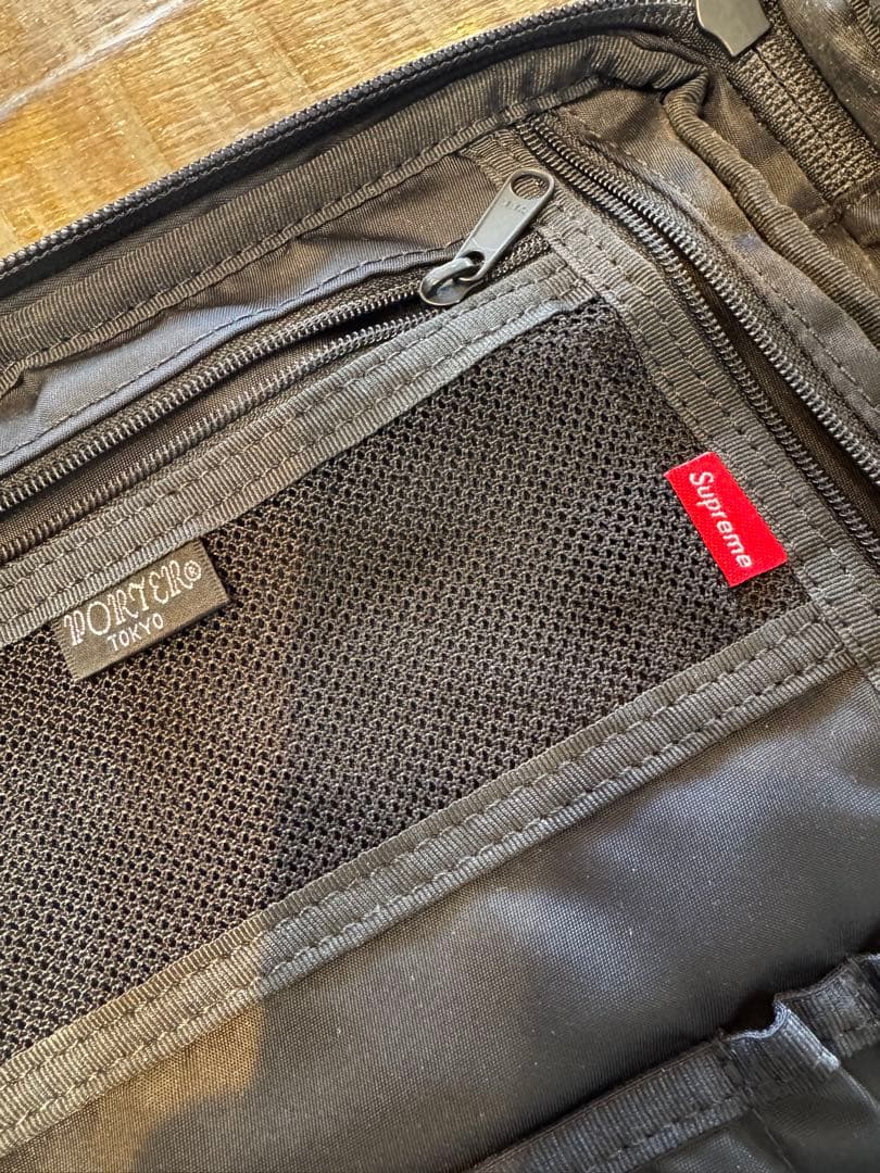 Supreme × PORTER “Pay Me” コラボ iPadケース