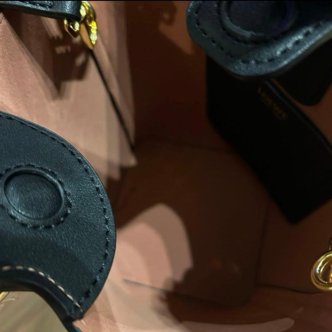 バケットバッグ　ブラック