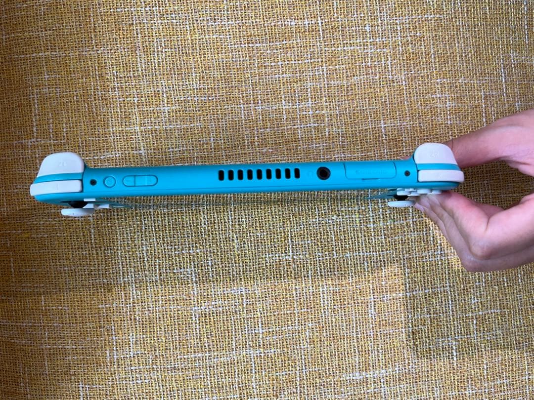 【値下げ】任天堂 Switch light 箱付属