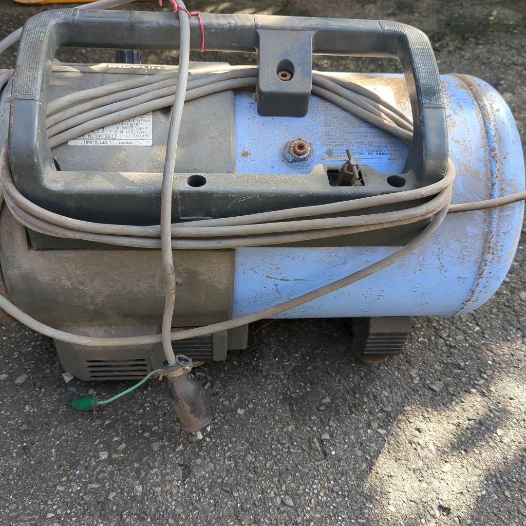 HITACHI 1.5 AIR PUNCH コンプレッサー　通電確認済み