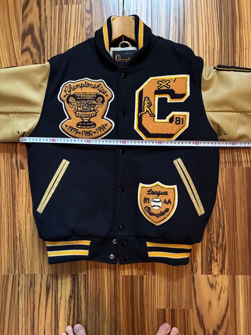 チャンピオン　champion BUDDY アワードジャケット　スタジャン