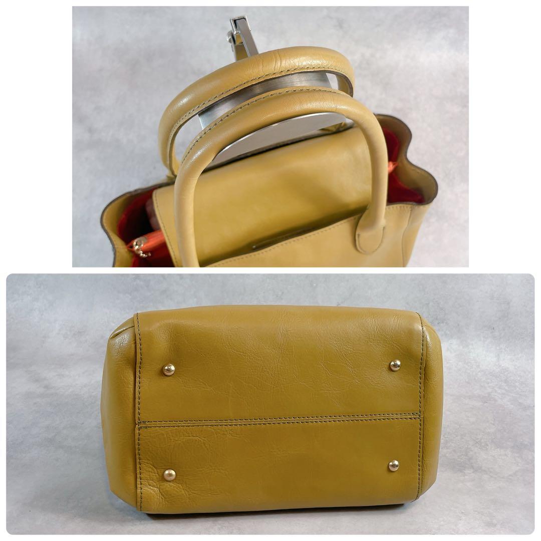 Roberta di Camerino ロベルタディカメリーノ　ショルダーバッグ