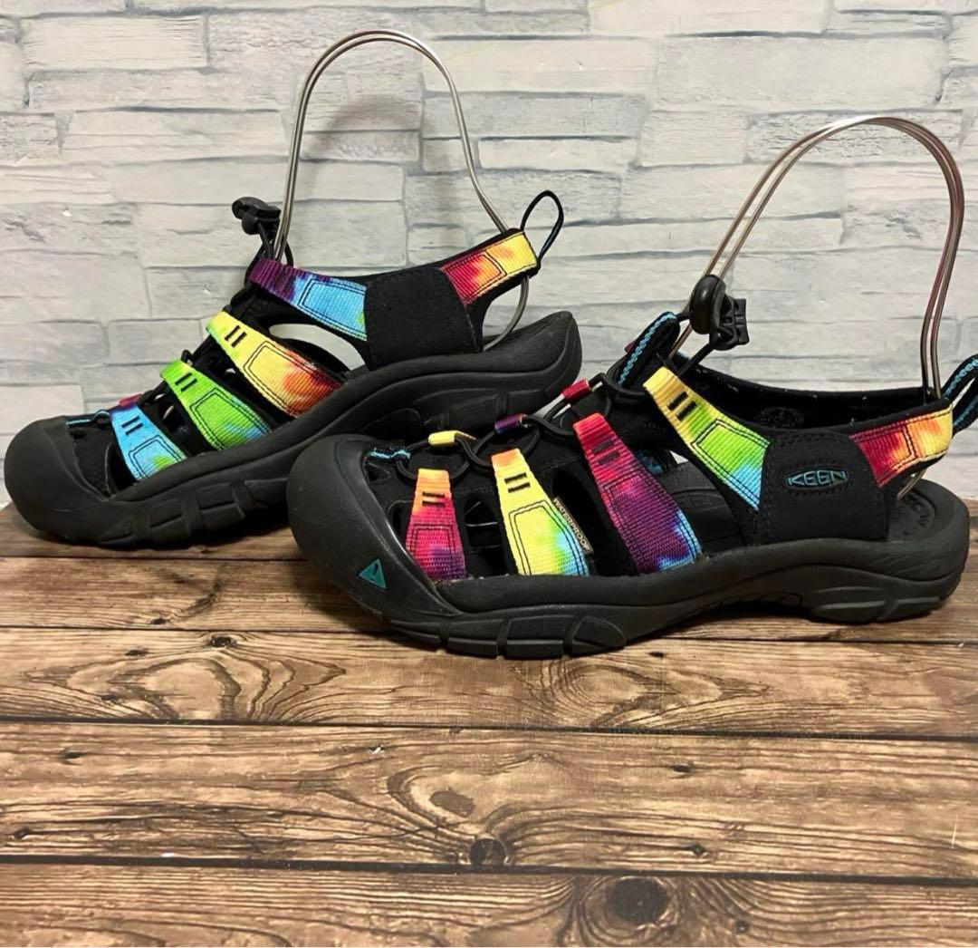 【26.0】KEEN ニューポート レインボーカラー サンダル マルチカラー