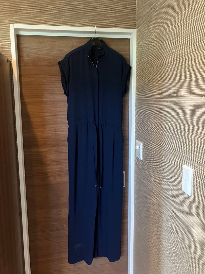 ZARA ベルト付きクレープジャンプスーツ