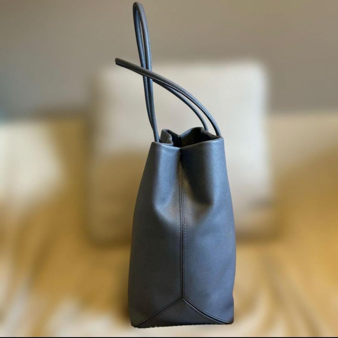 K*oMARC JACOBS マークジェイコブス　トートバッグ　牛革　A