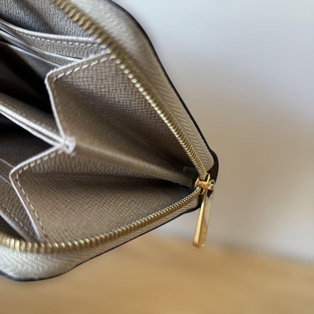 ルイヴィトン　ジッピーパース　ミニ財布