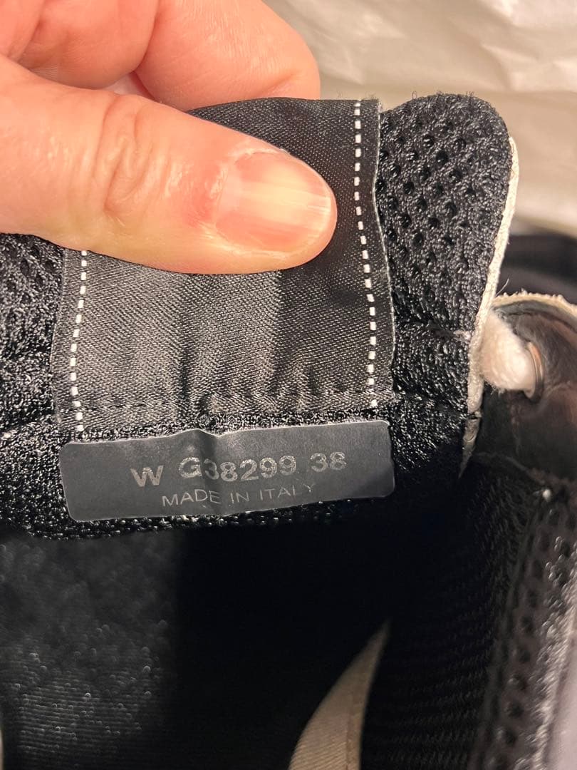 Chanel メッシュスニーカー ホワイト/ブラック(38)