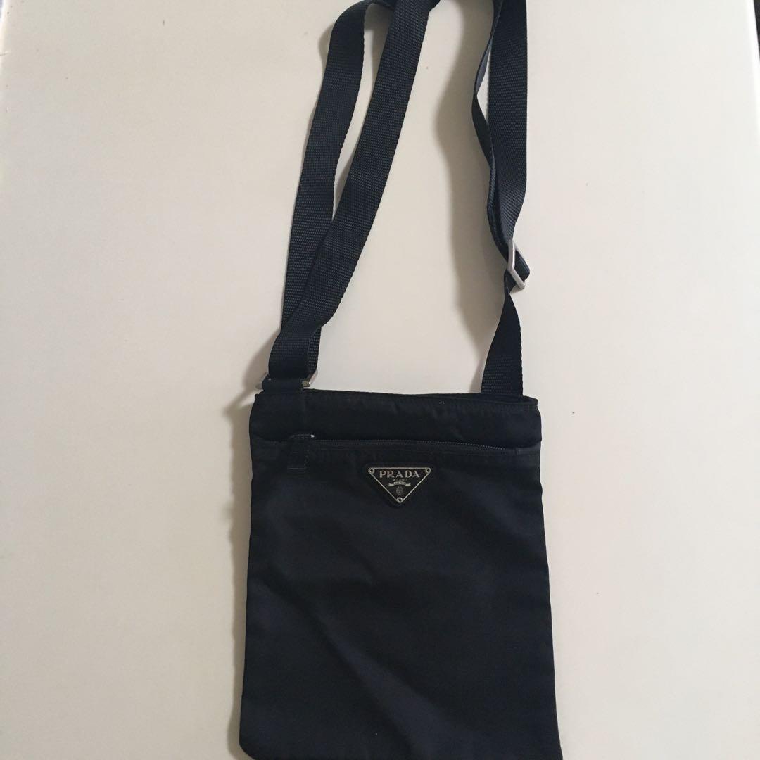 週末限定価格【美品】プラダ　ショルダーバッグ