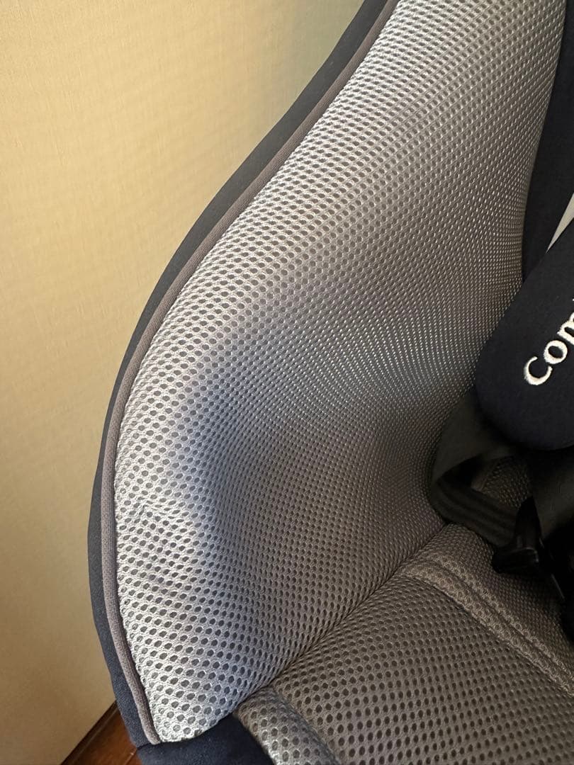 コンビ　クルムーヴ　アドバンス　チャイルドシート　ISOFIX エッグショック