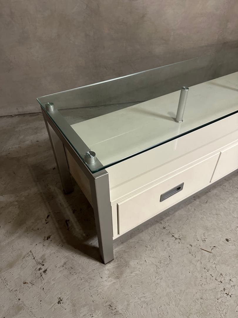 【東京都内23区配送無料】定価8万円　ニトリ　ガラス　ローボード　テレビ台　棚