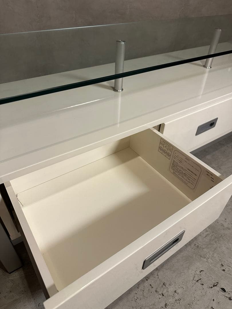 【東京都内23区配送無料】定価8万円　ニトリ　ガラス　ローボード　テレビ台　棚