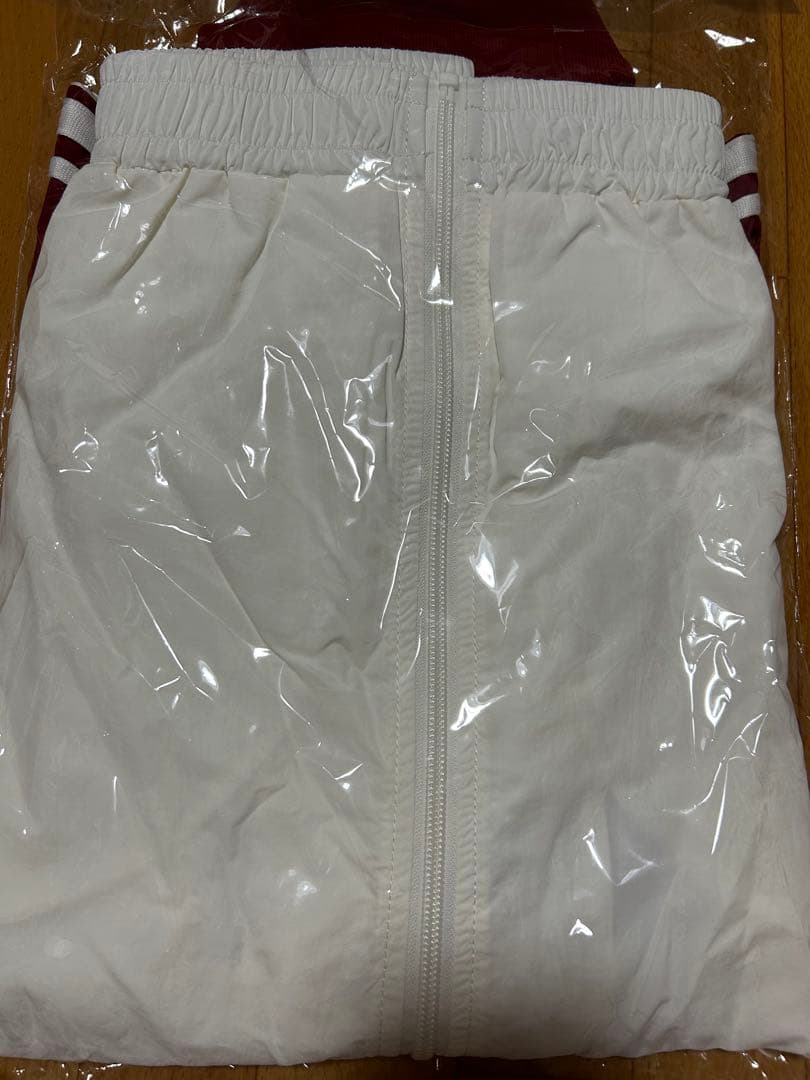 新品未使用品ロデオクラウンズ　カープ　コラボ　赤白ジャケット広島店限定品