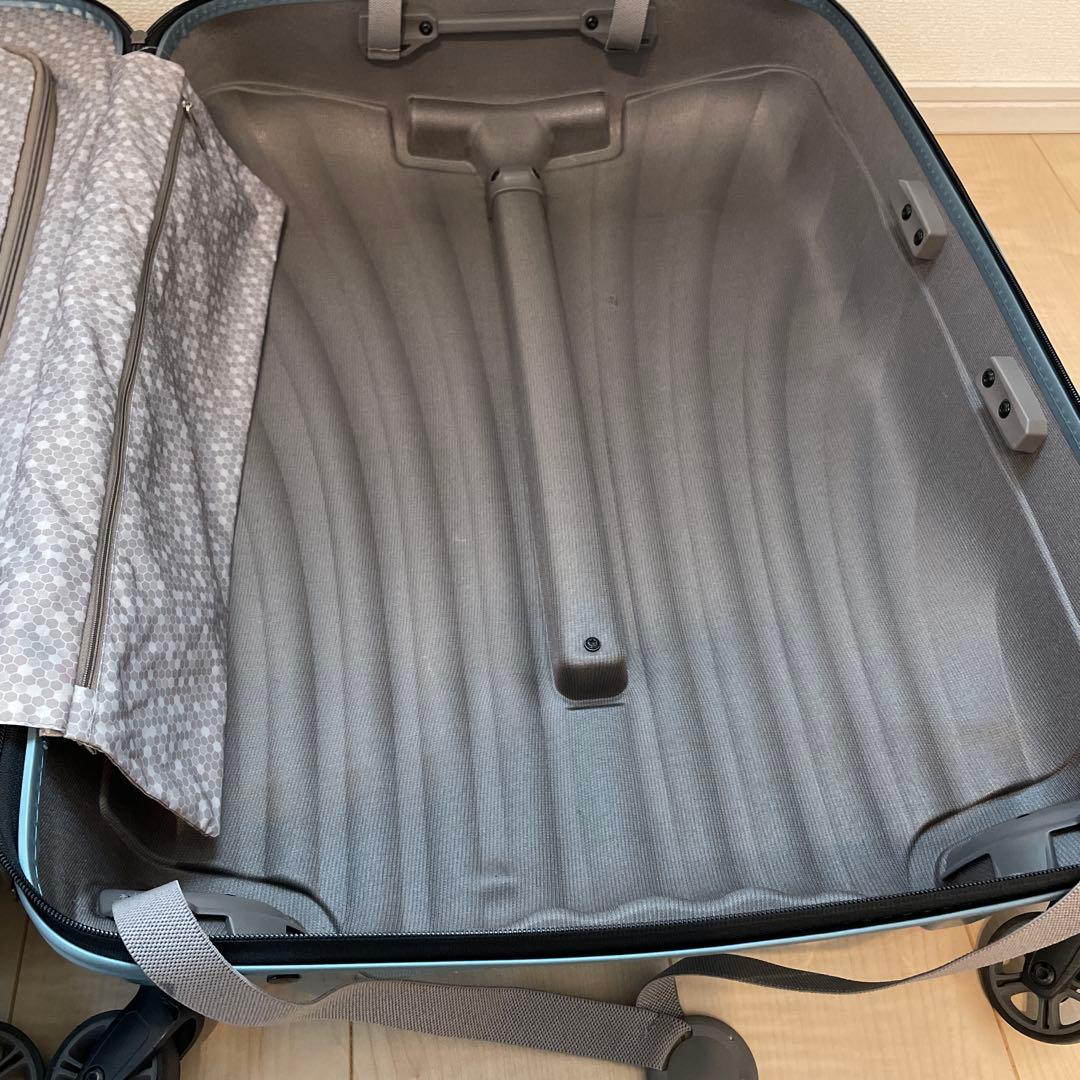 超軽量サムソナイト　コスモライト75機内預け無料最大サイズ