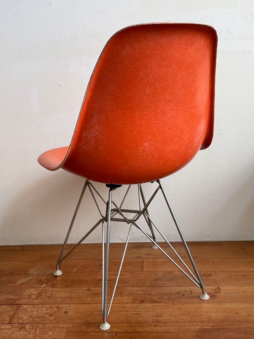 ハーマンミラー　シェルチェア　エッフェルベース　オレンジ　年代不明　ファイバー