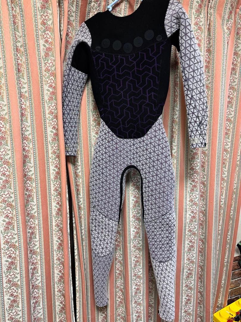 ビラボン　ウェットスーツ　5ミリ　ML