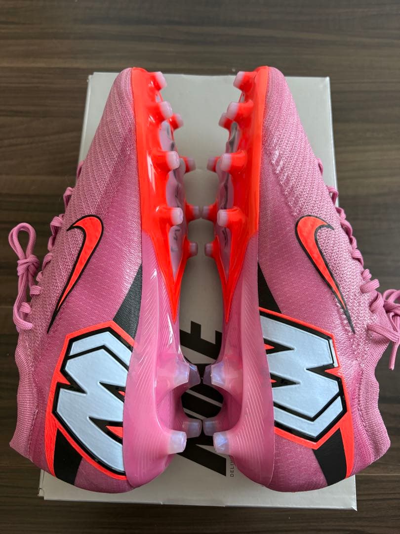 新品　値下げ不可　NIKE ズームマーキュリアルヴェイパー16 26.5