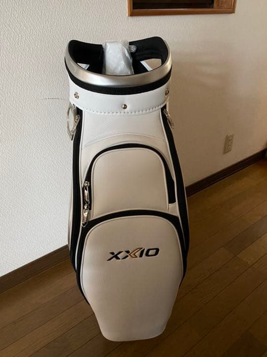 ゼクシオ　キャディーバック
