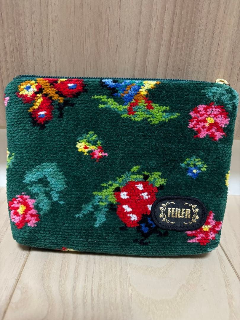 フェイラーニューオータニ宿泊者限定ポーチ新品未使用品