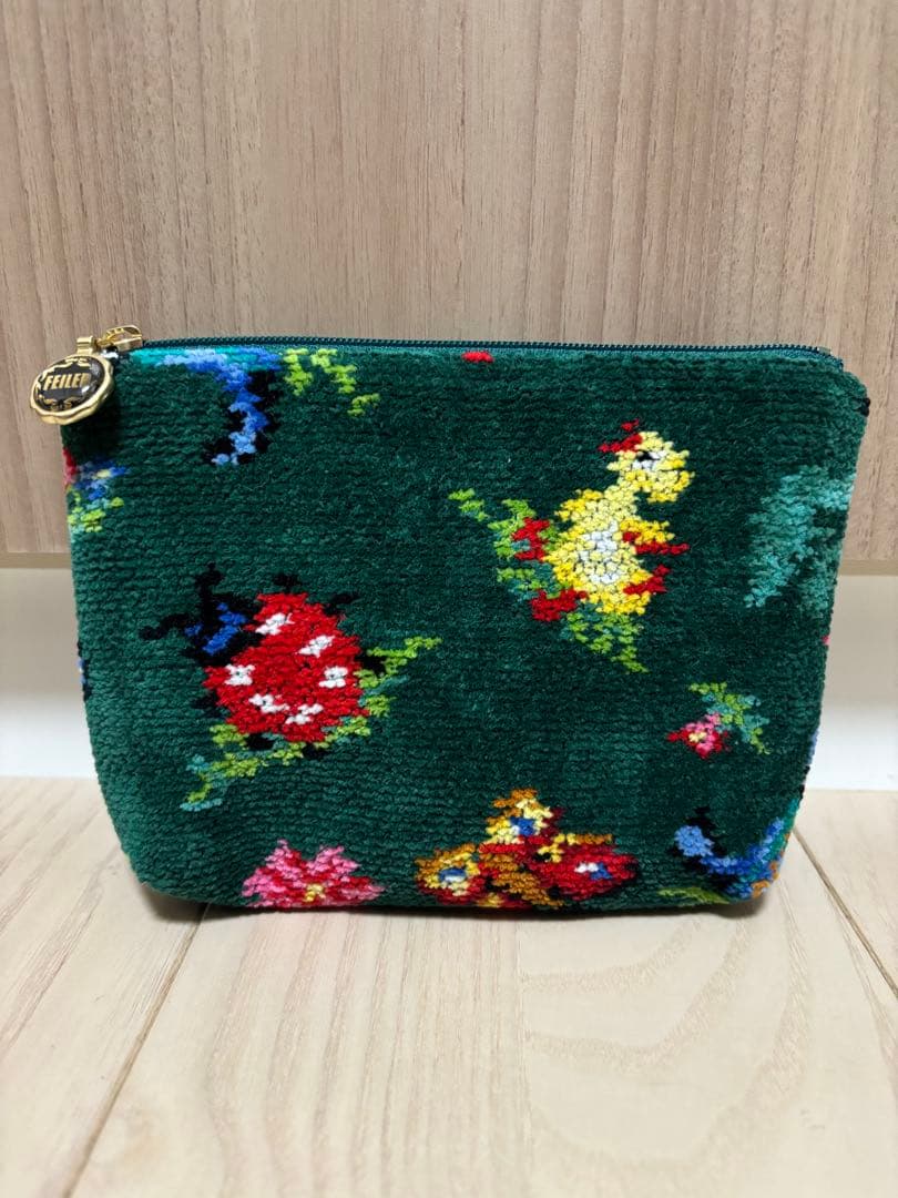 フェイラーニューオータニ宿泊者限定ポーチ新品未使用品