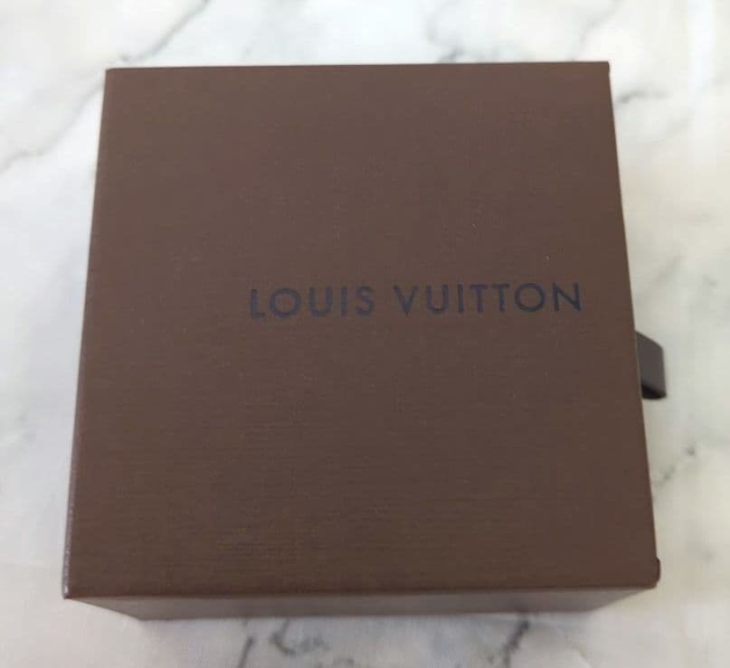 【未使用】ルイ・ヴィトン\"　カフスボタン&専用ケース