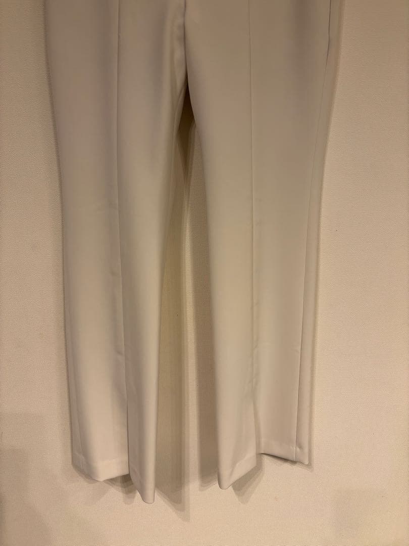 美品　ウィムガゼット　フロントスリットパンツ　アイボリー　36